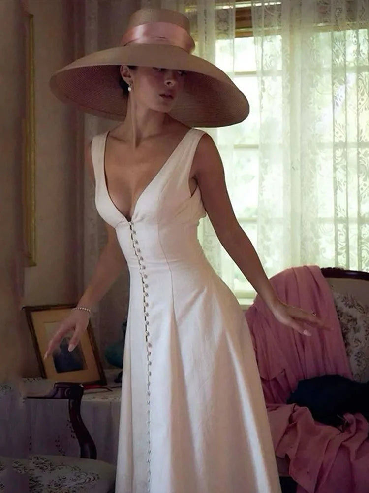 vestidos de novia con botones y cuello en V