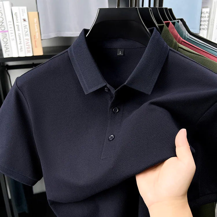 Polo de 76% algodón para hombre: tela texturizada transpirable