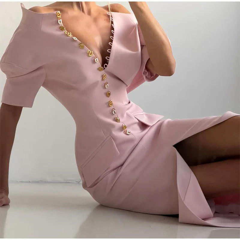 Vestido Midi Ajustado de Cuello Alto