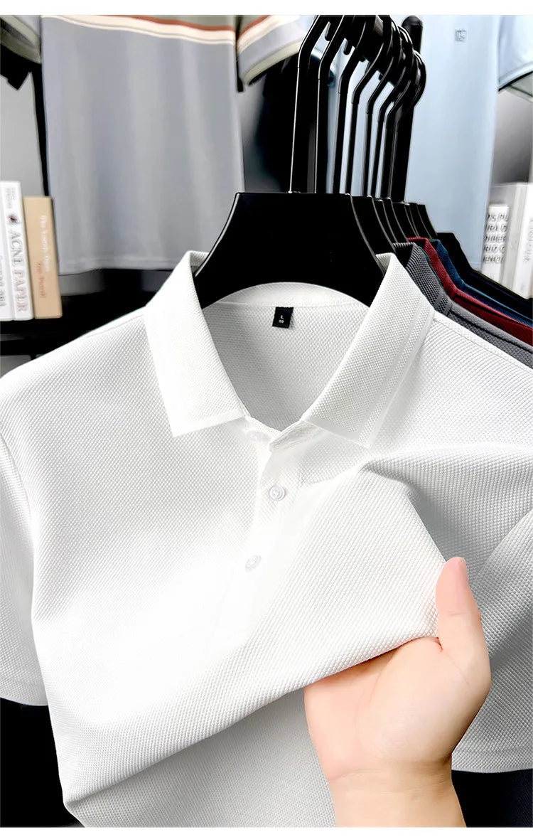 Polo de 76% algodón para hombre: tela texturizada transpirable