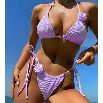 Daring bikini princess