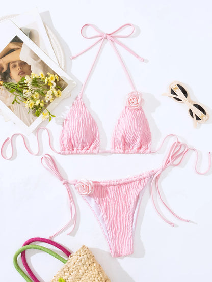 Daring bikini princess