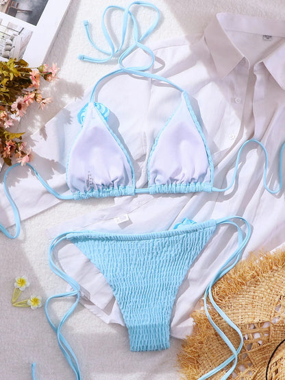 Daring bikini princess