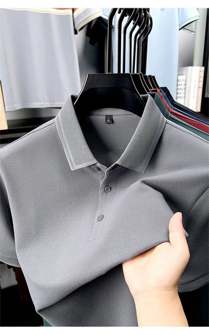 Polo de 76% algodón para hombre: tela texturizada transpirable