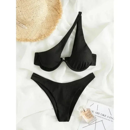 Bikini love me