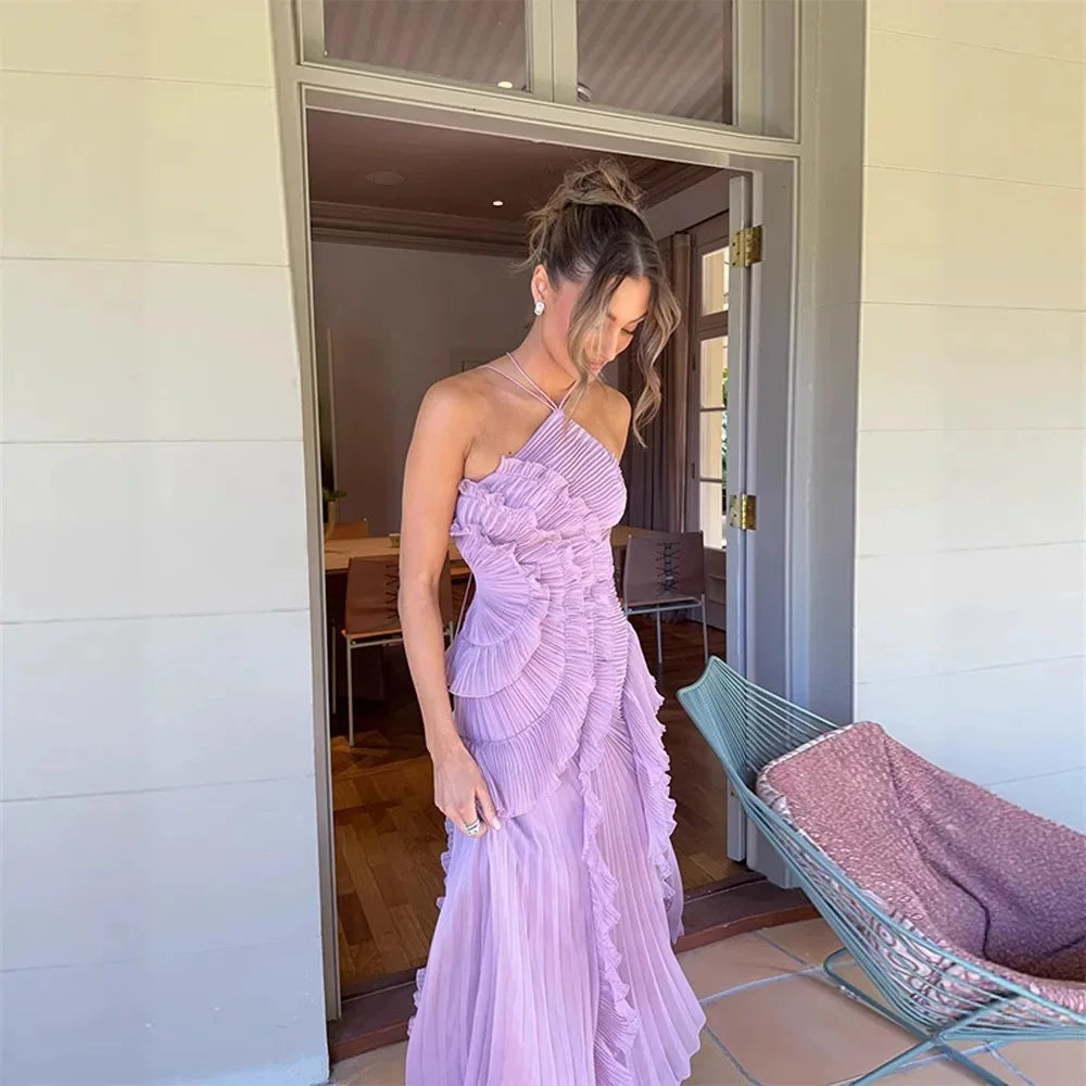 Dress with temperament
