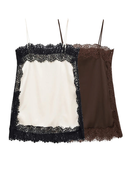 Tops de encaje ajustados a la moda