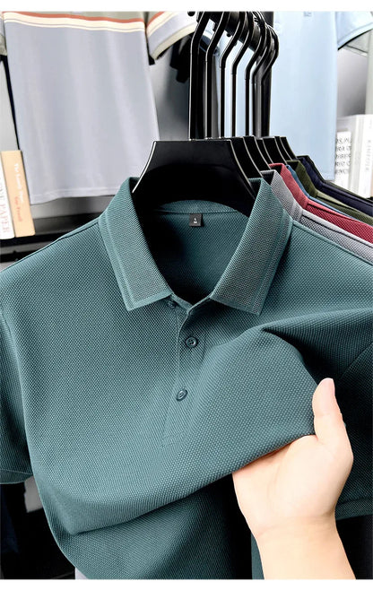 Polo de 76% algodón para hombre: tela texturizada transpirable