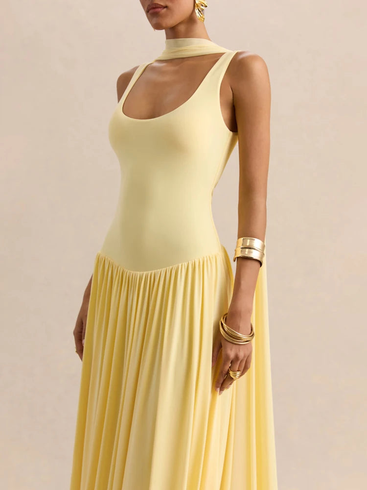 vestido largo sin mangas con cuello en U