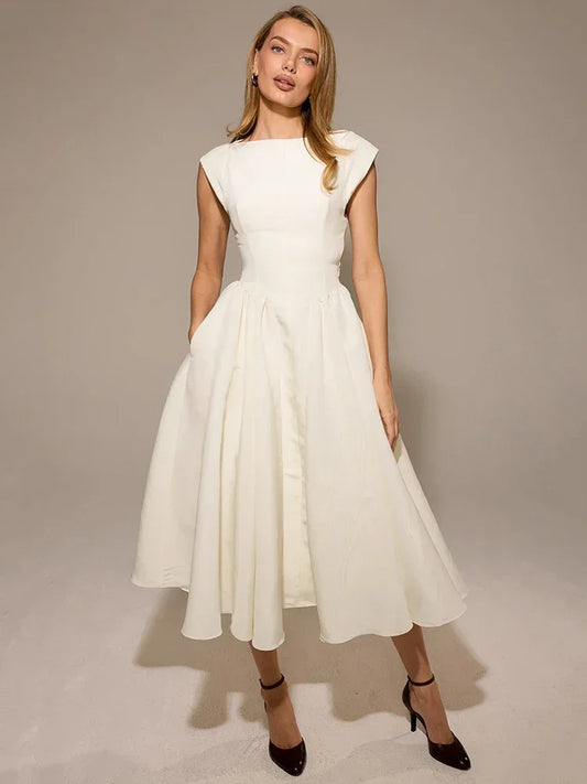 Vestido Elegante con Manga Capa y Espalda Descubierta
