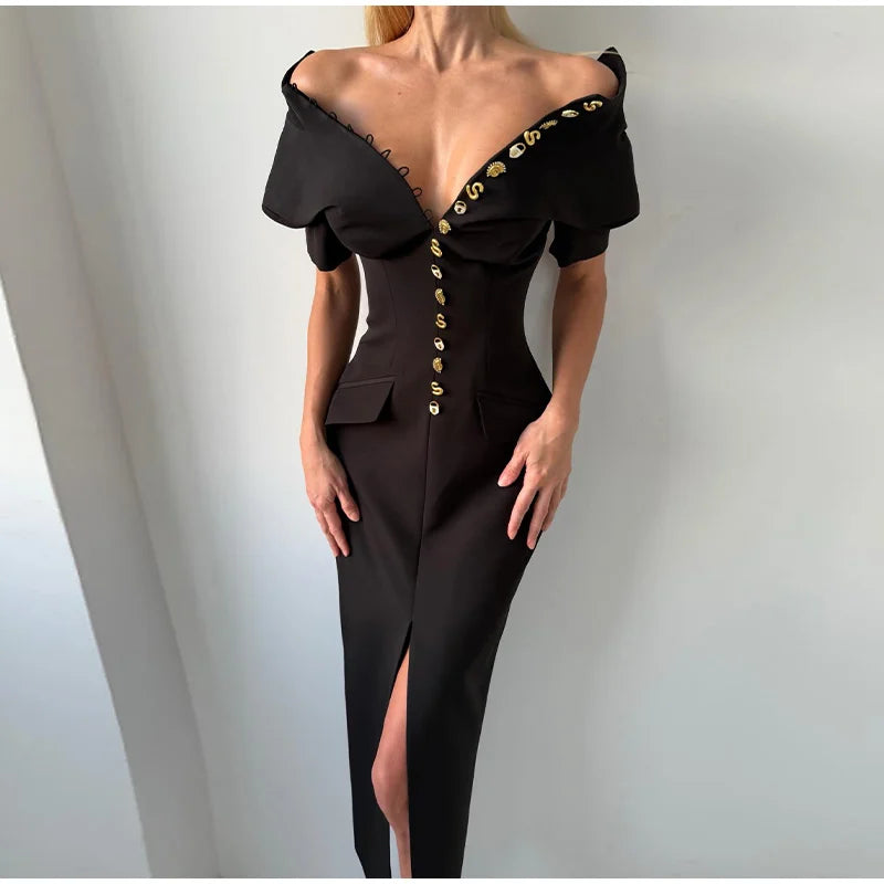 Vestido Midi Ajustado de Cuello Alto