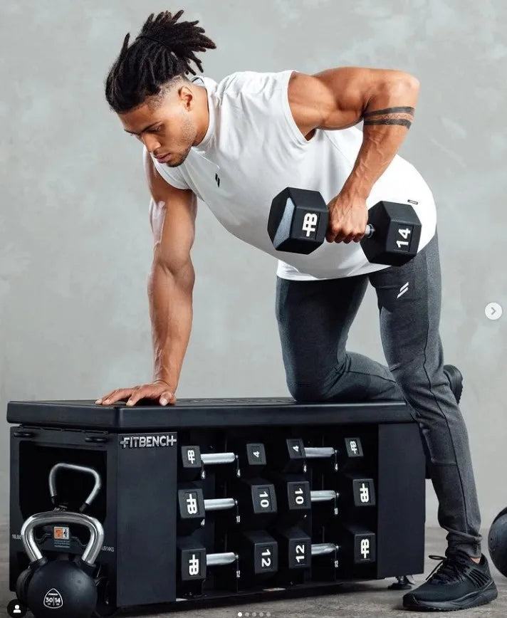 Sleeveless athletic shirt