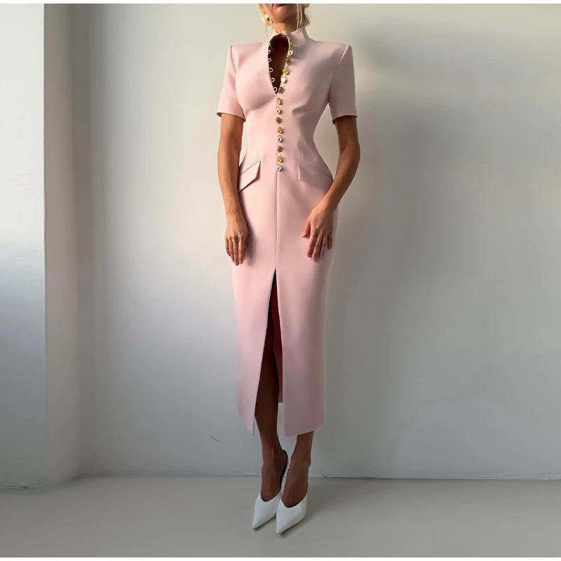 Vestido Midi Ajustado de Cuello Alto