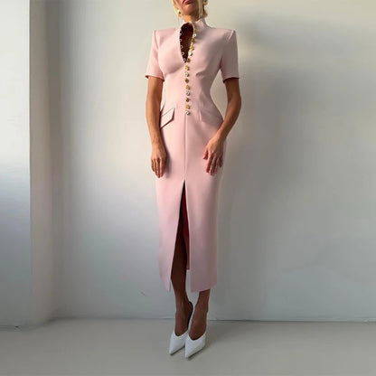 Vestido Midi Ajustado de Cuello Alto