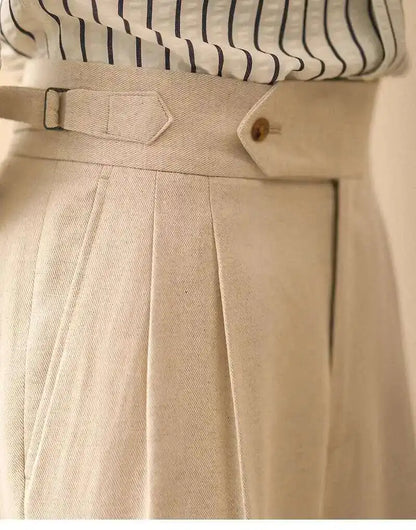 Pantalón de negocios con hebilla de París, drapeado